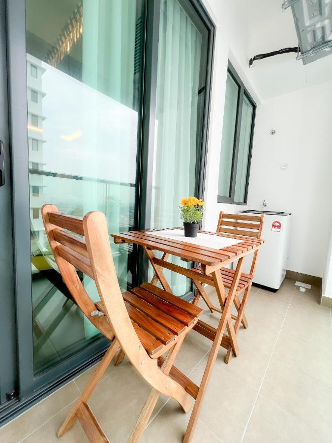 Aurora Vista Homestay Bangi At Vista Bangi With Wifi Netflix Gym Sauna Coway Swimming Pool-River View Kajang Extérieur photo